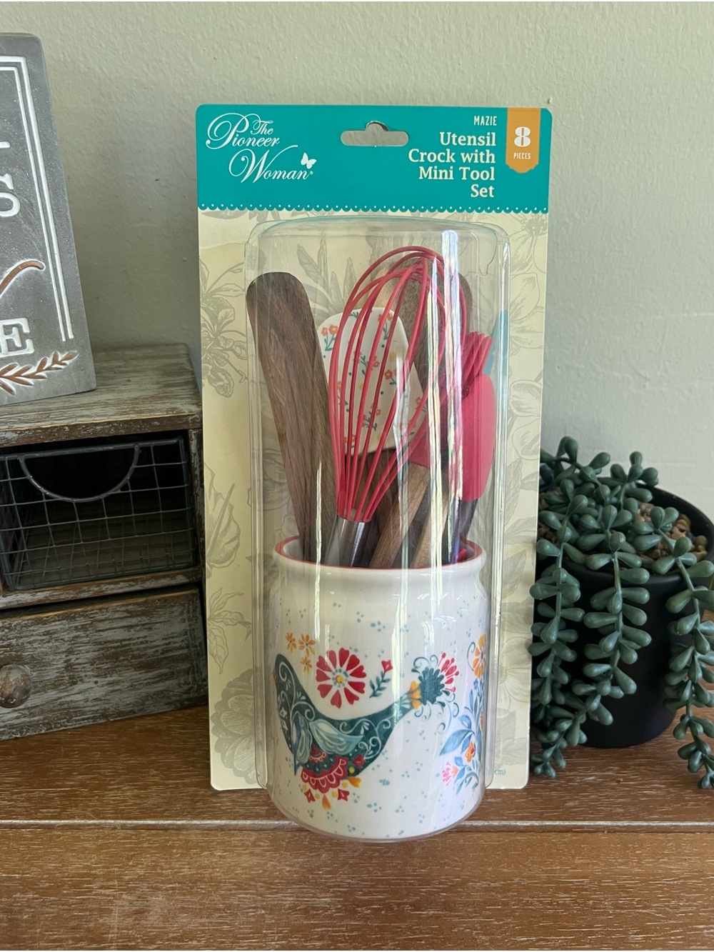 Pioneer Woman Mazie 7pc Silicone Kitchen Tools & Ceramic Crock